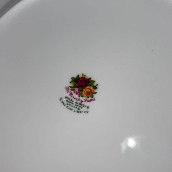 DINNER PLATE OLD COUNTRY ROSES 1962 ROYAL ALBERT BONE CHINA ENGLAND VINTAGE - Picture 7 of 10
